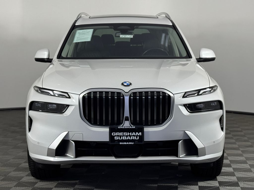2023 BMW X7 xDrive40i Image 2 of 58