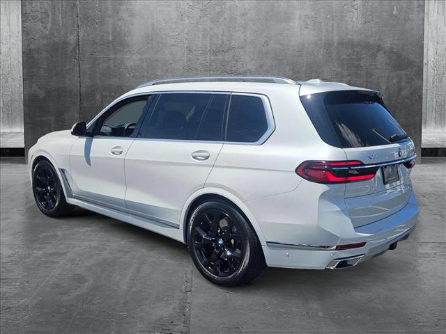 Vehicle image 7 of 25