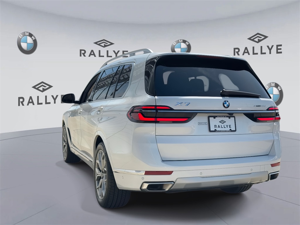 Vehicle image 6 of 21
