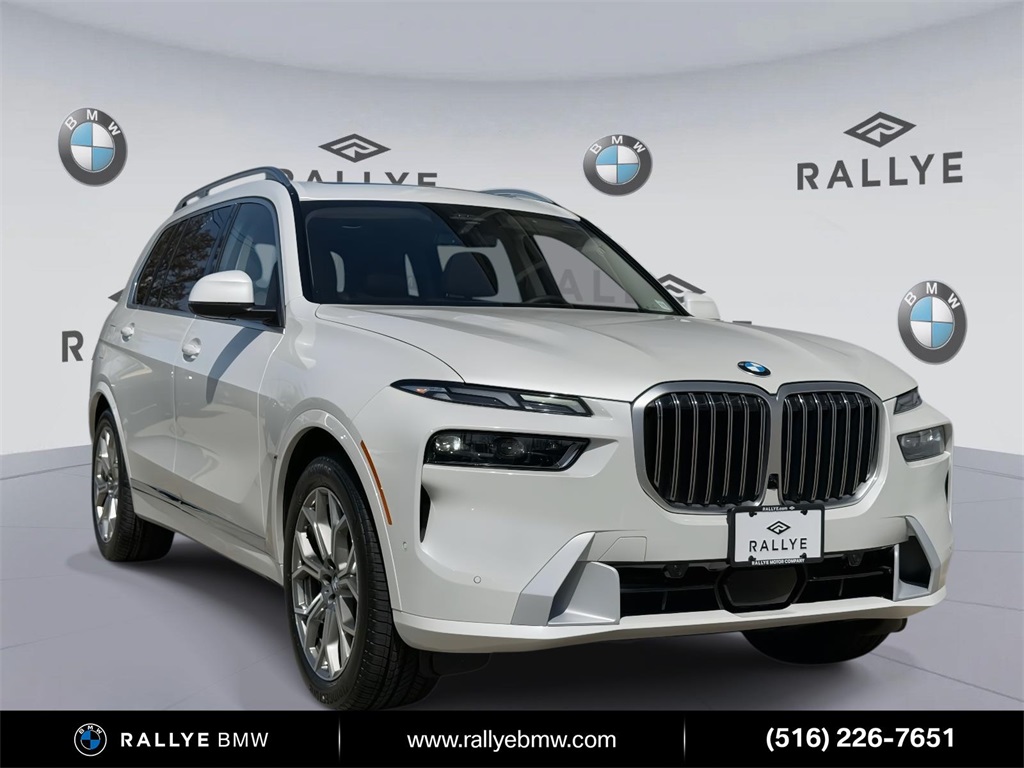 Vehicle image 3 of 21