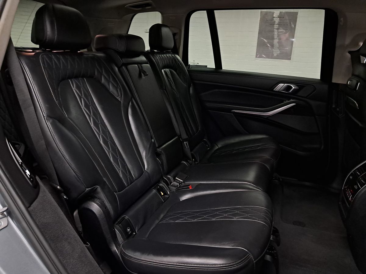 Vehicle image 68 of 83