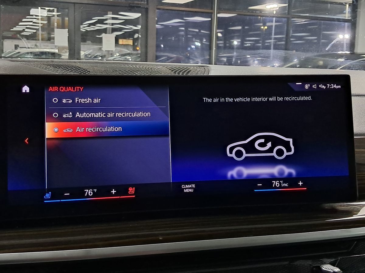 Vehicle image 47 of 83