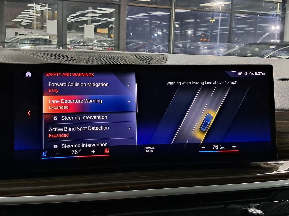 Vehicle image 43 of 83