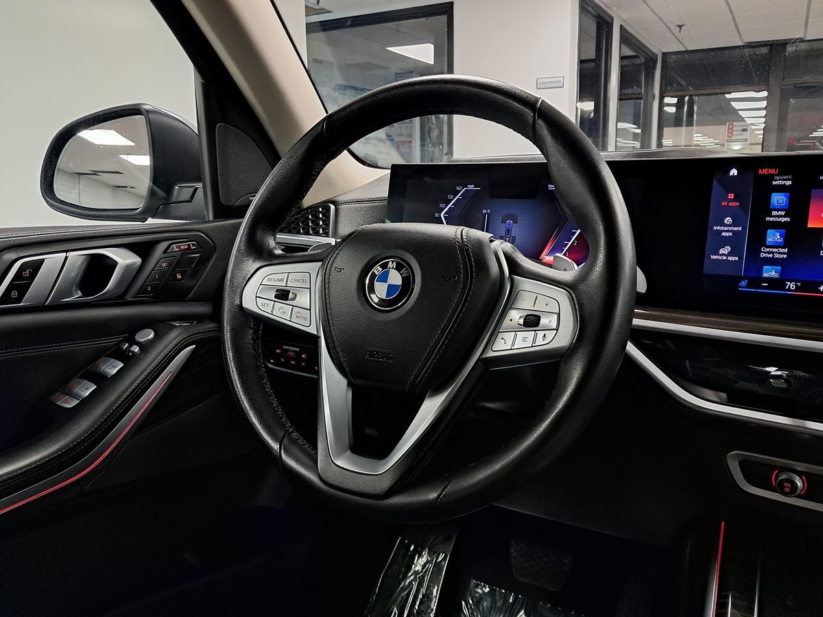 Vehicle image 60 of 83