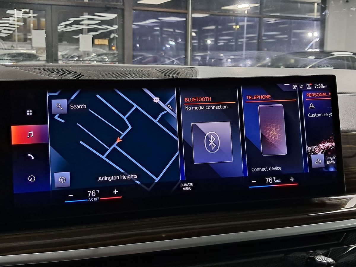 Vehicle image 40 of 83