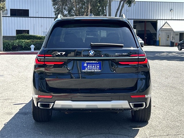 Vehicle image 6 of 39
