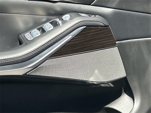 Vehicle image 29 of 39