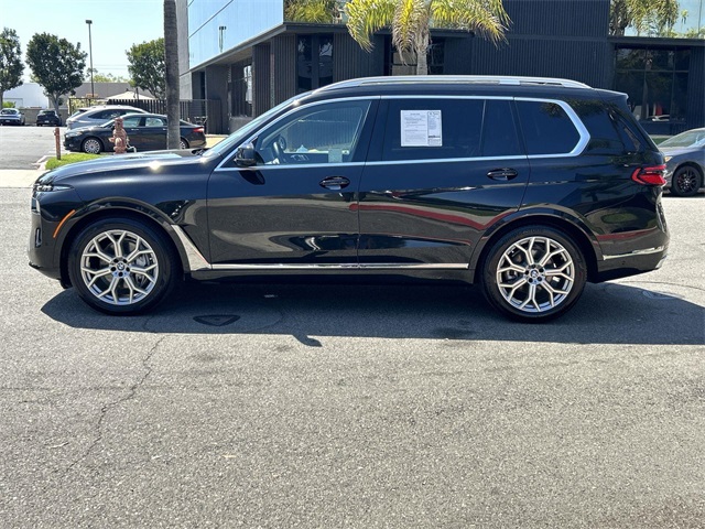 Vehicle image 9 of 39