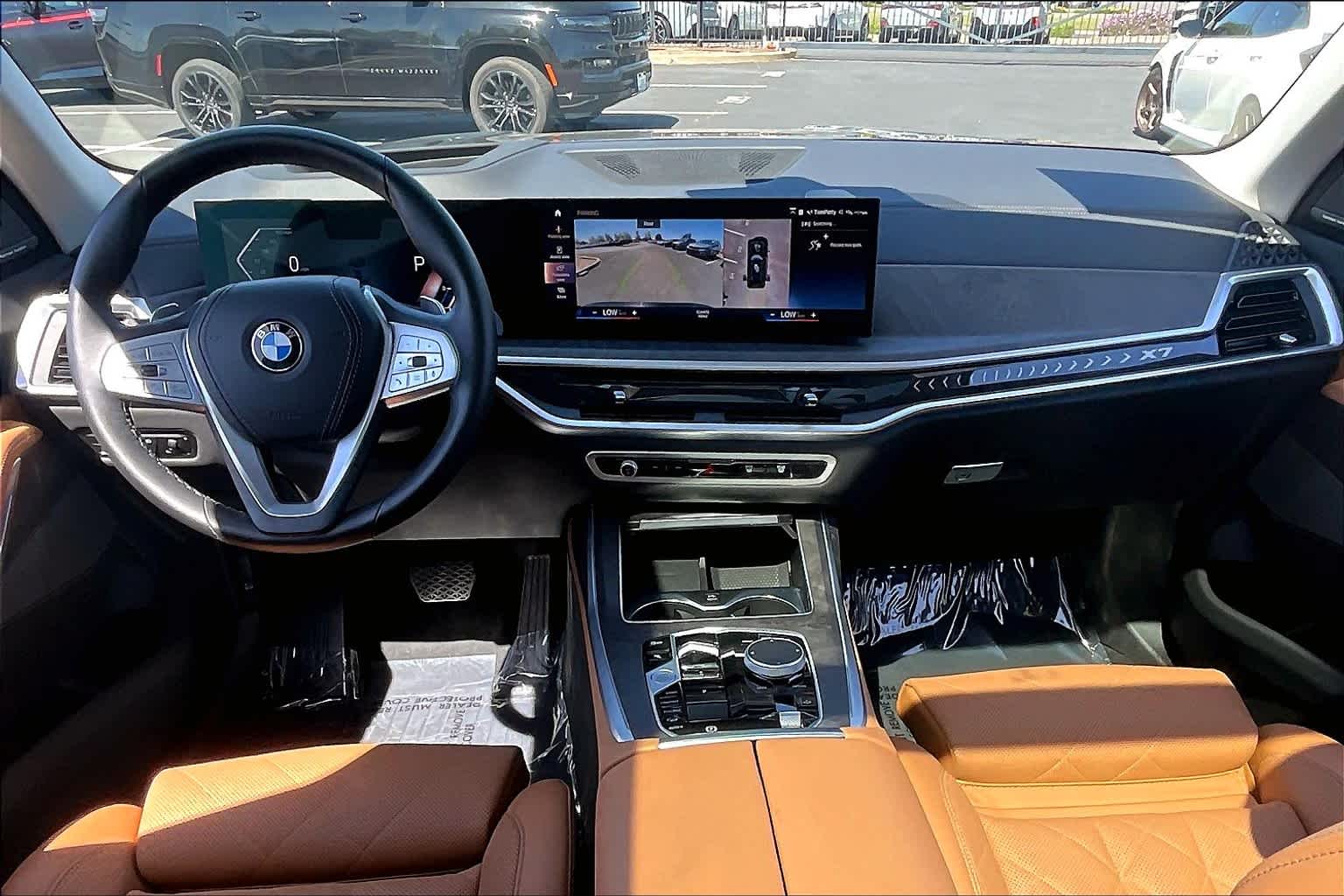 Vehicle image 15 of 37