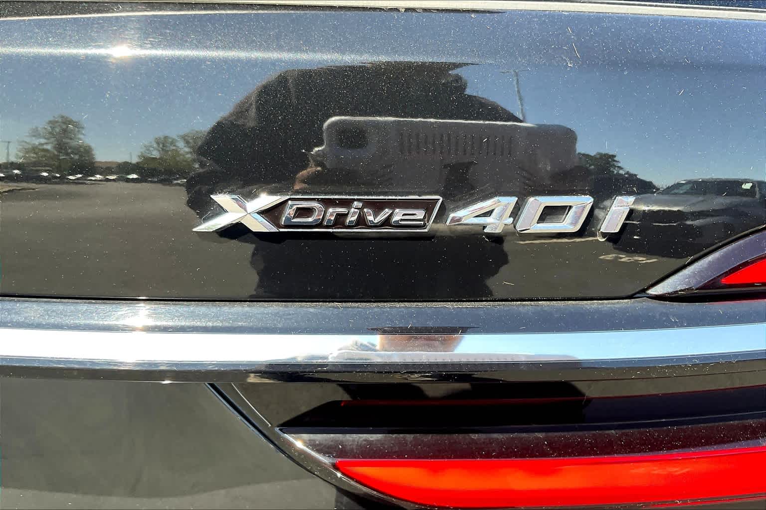 Vehicle image 10 of 37