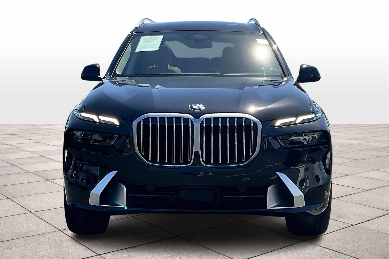 Vehicle image 2 of 37