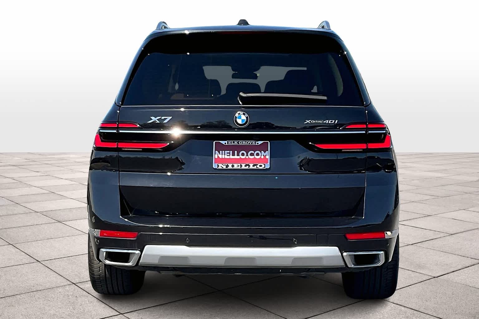 Vehicle image 5 of 37