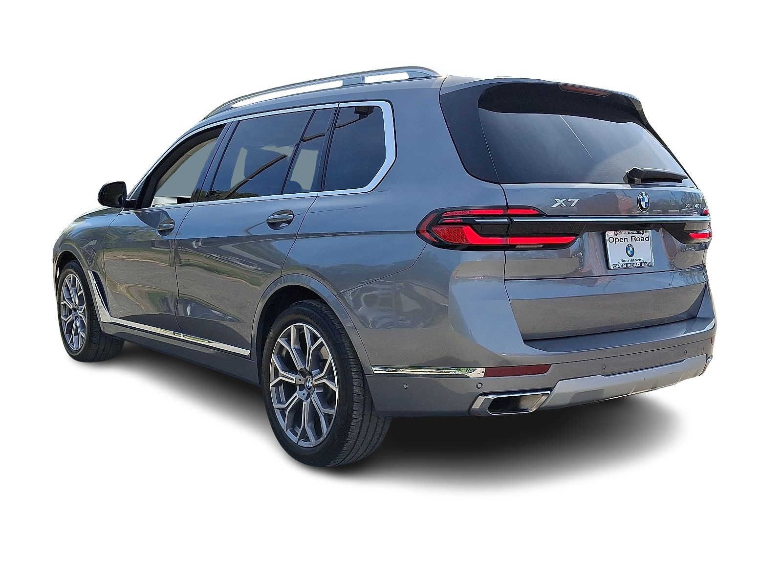 Vehicle image 7 of 32