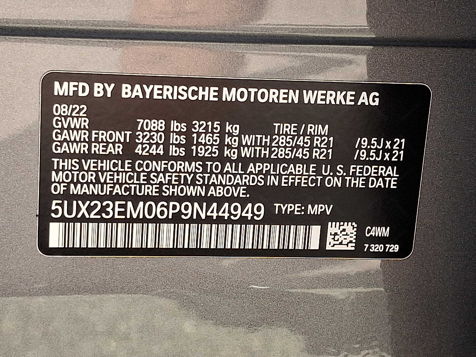 Vehicle image 29 of 32