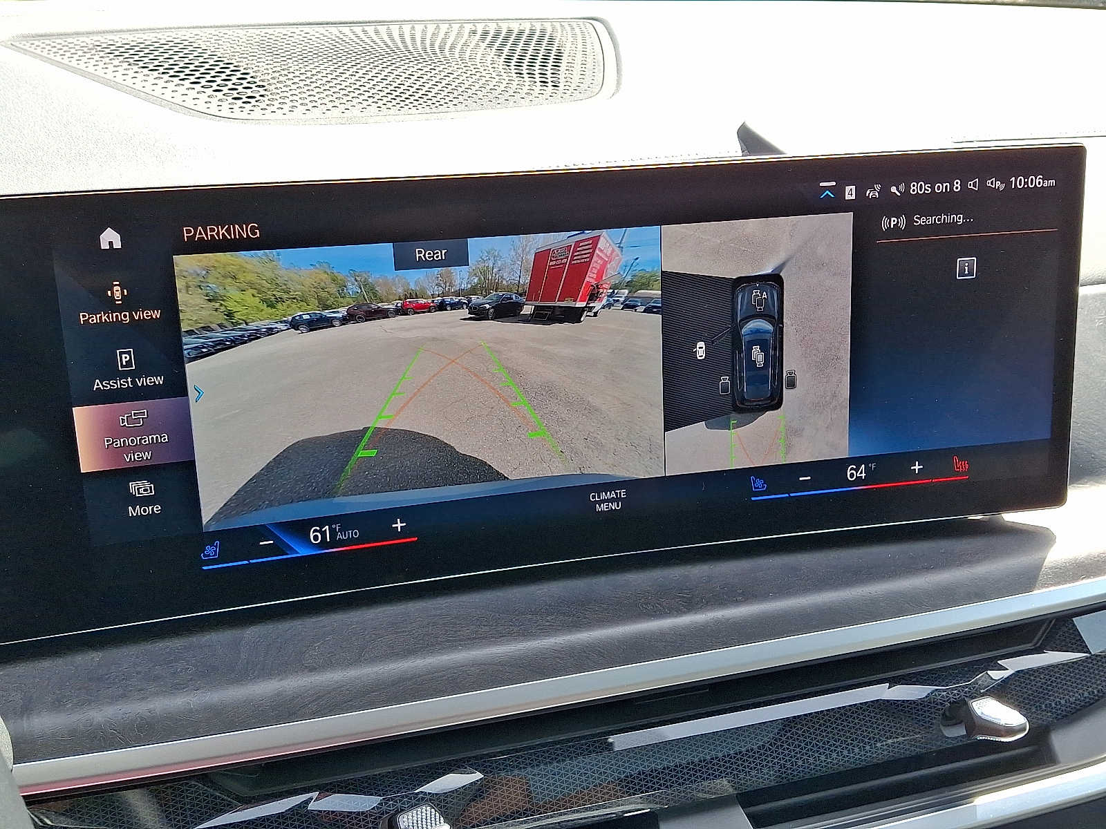 Vehicle image 21 of 32