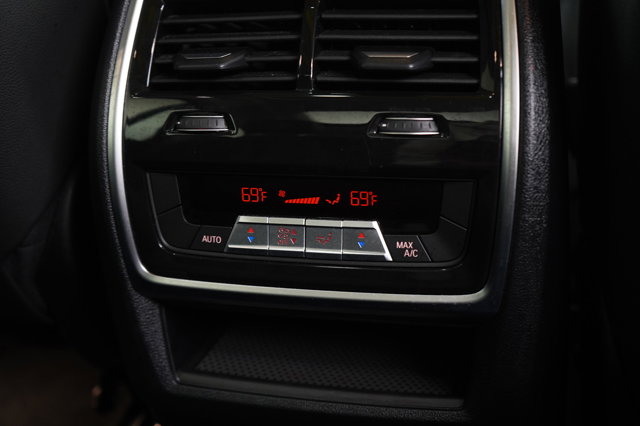 Vehicle image 16 of 35