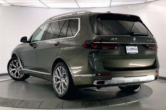 Vehicle image 6 of 33