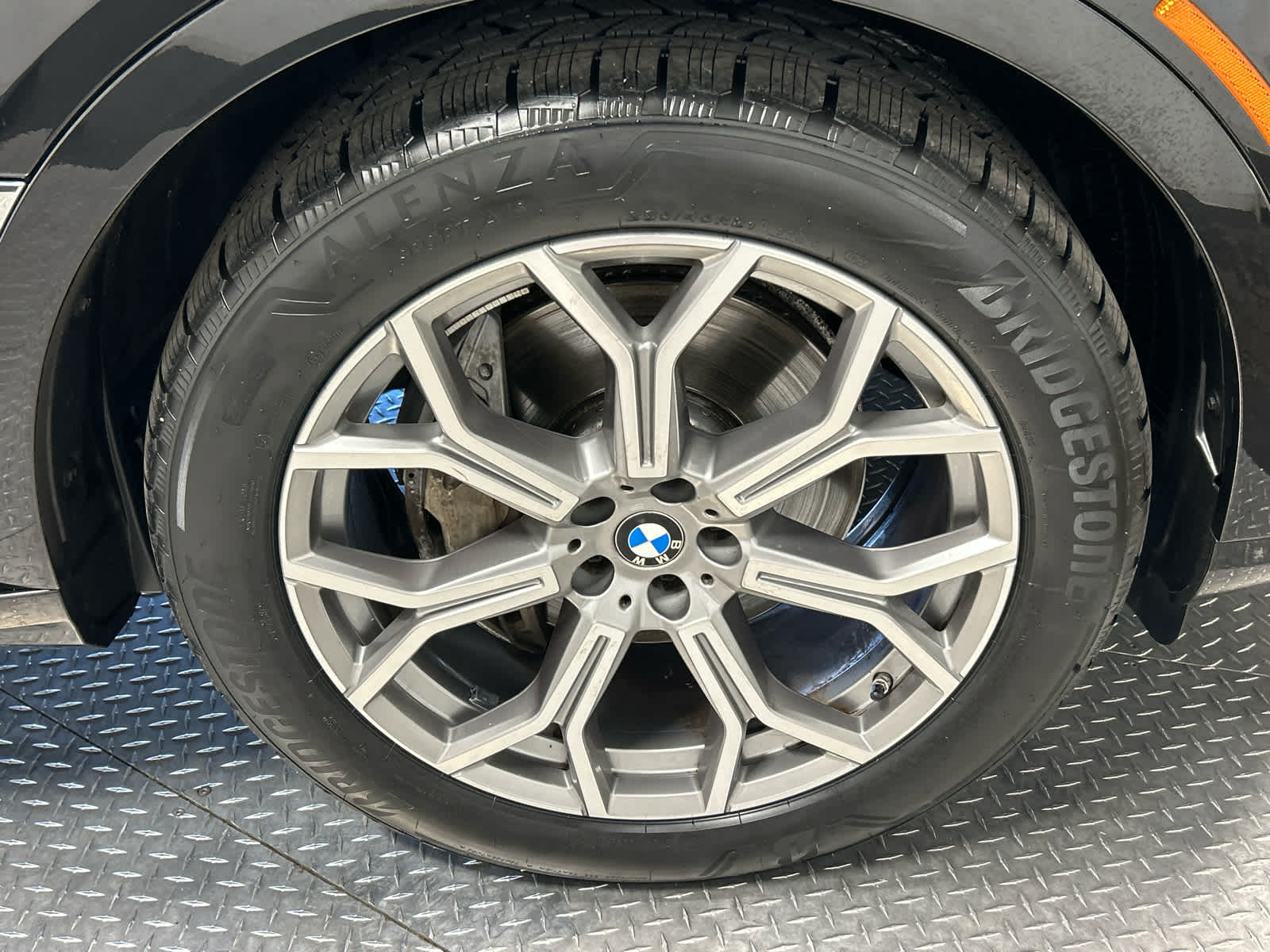 Vehicle image 31 of 55