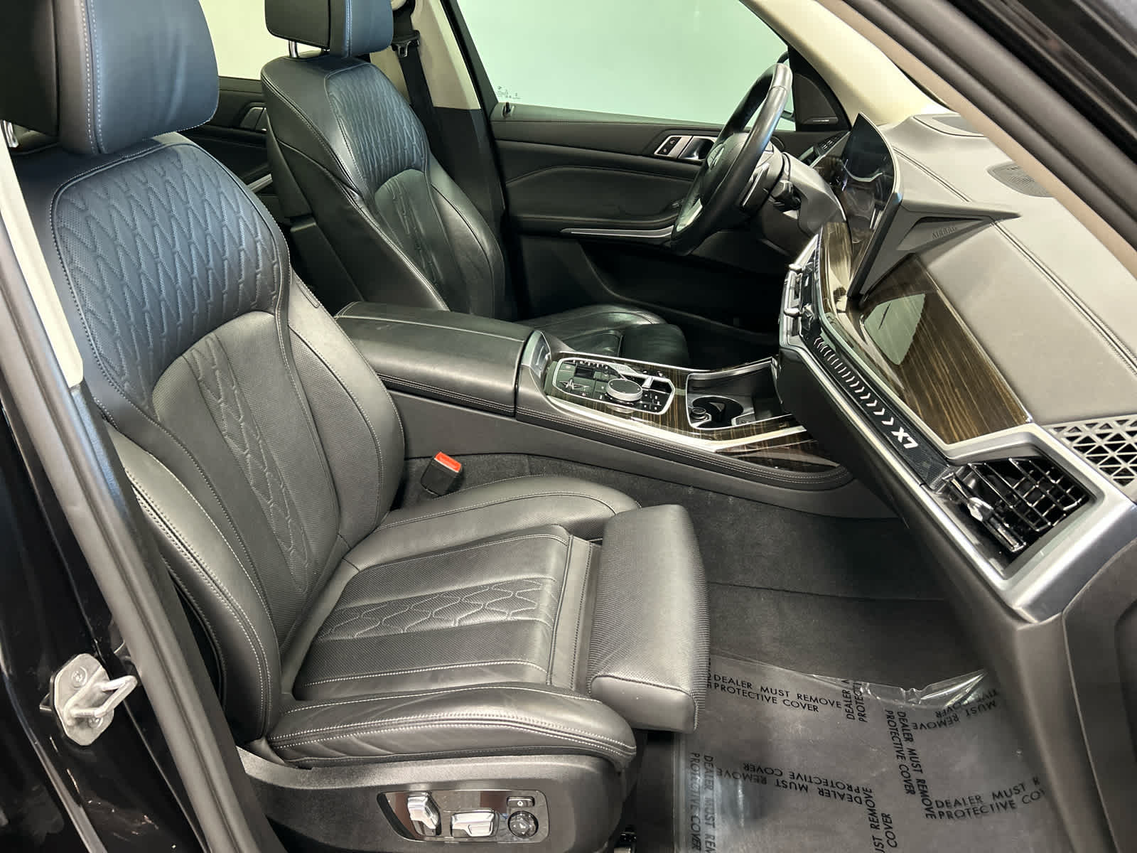 Vehicle image 51 of 55