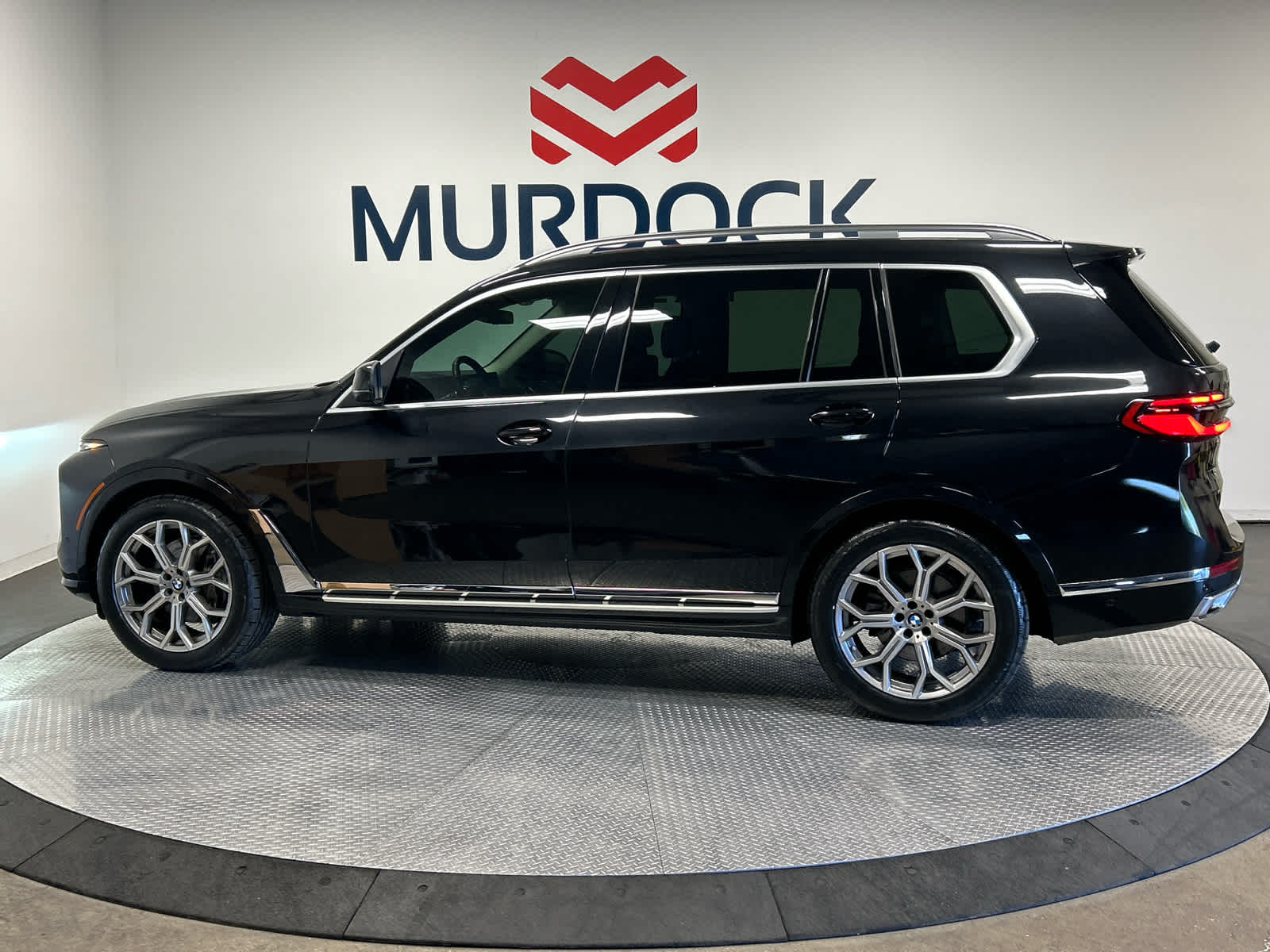 Vehicle image 24 of 55