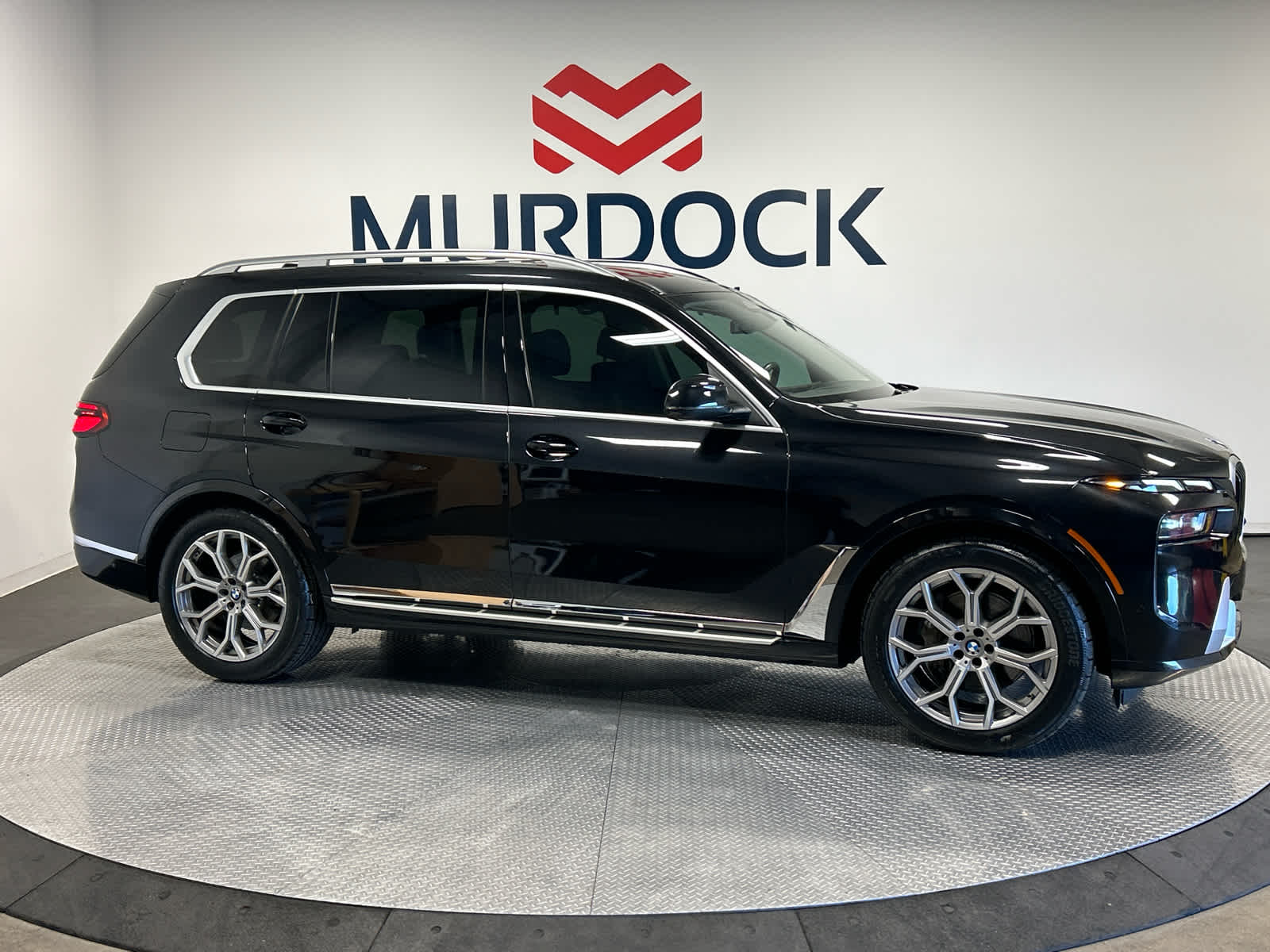 Vehicle image 10 of 55