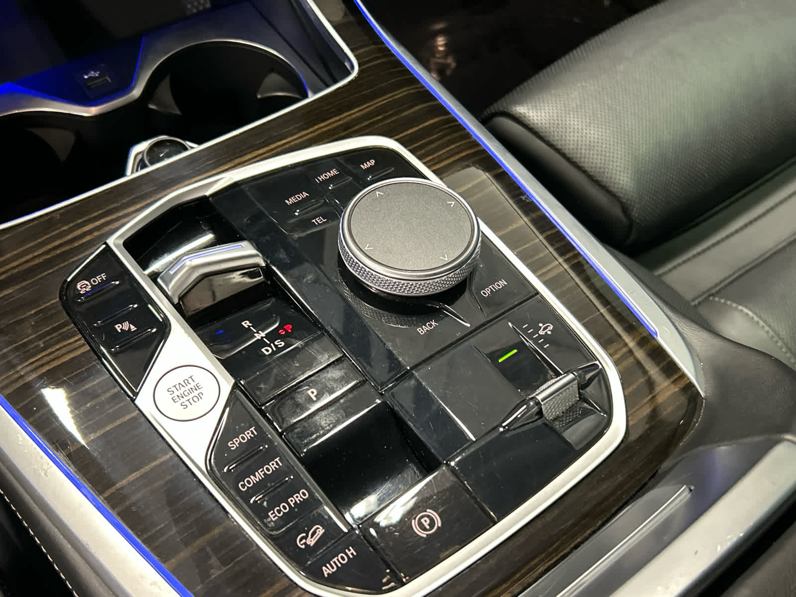 Vehicle image 43 of 55
