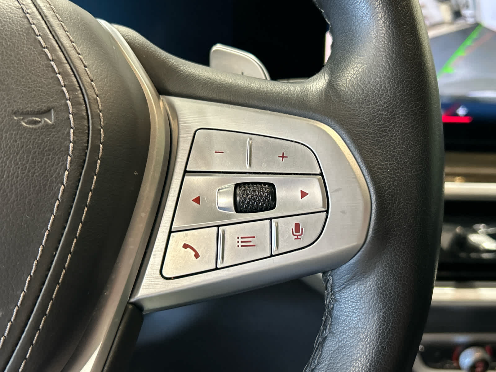 Vehicle image 46 of 55