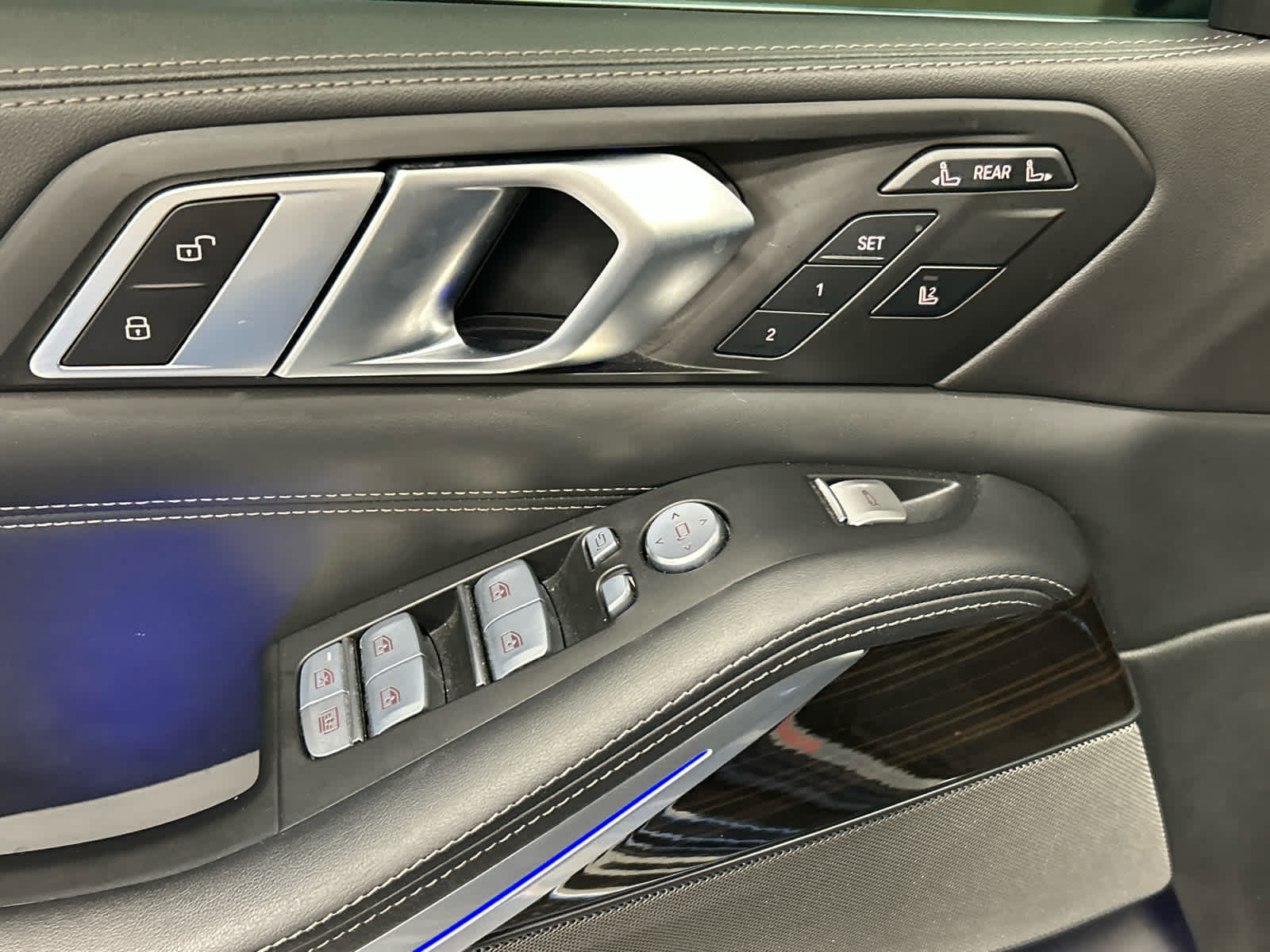 Vehicle image 39 of 55