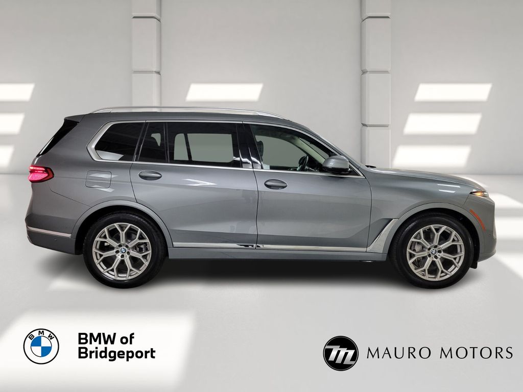 Vehicle image 4 of 35