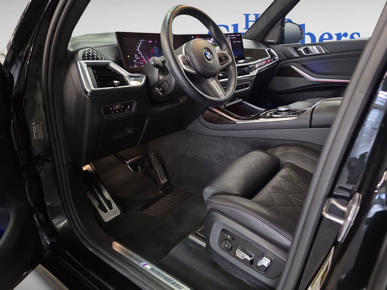 Vehicle image 13 of 20