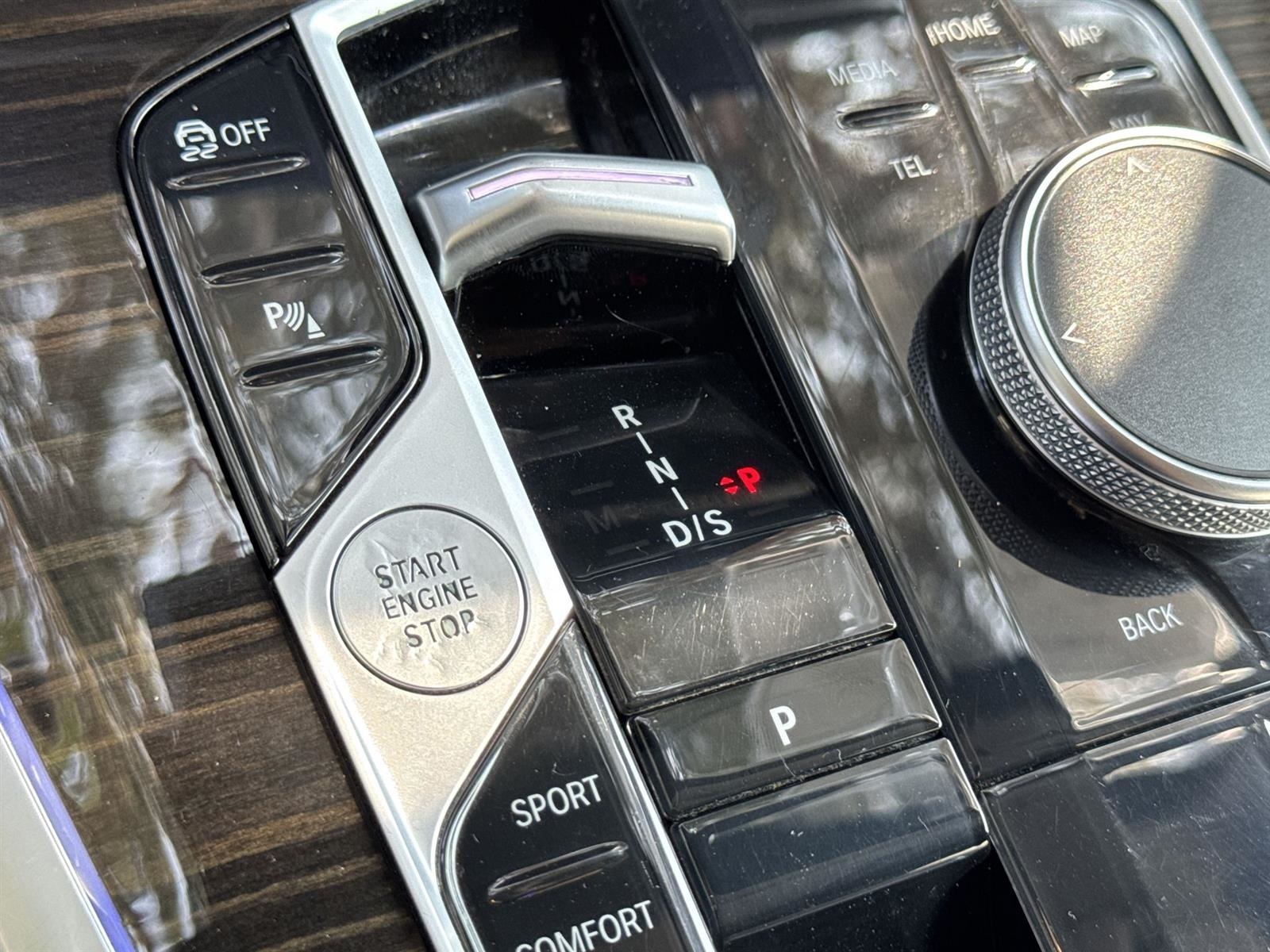 Vehicle image 15 of 39