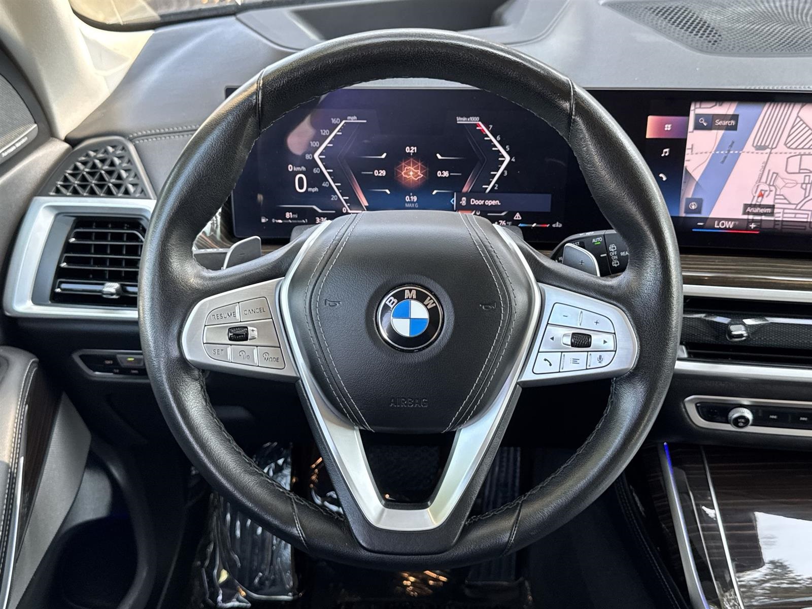 Vehicle image 10 of 39