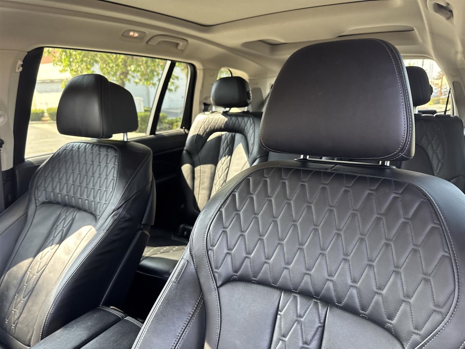 Vehicle image 26 of 39