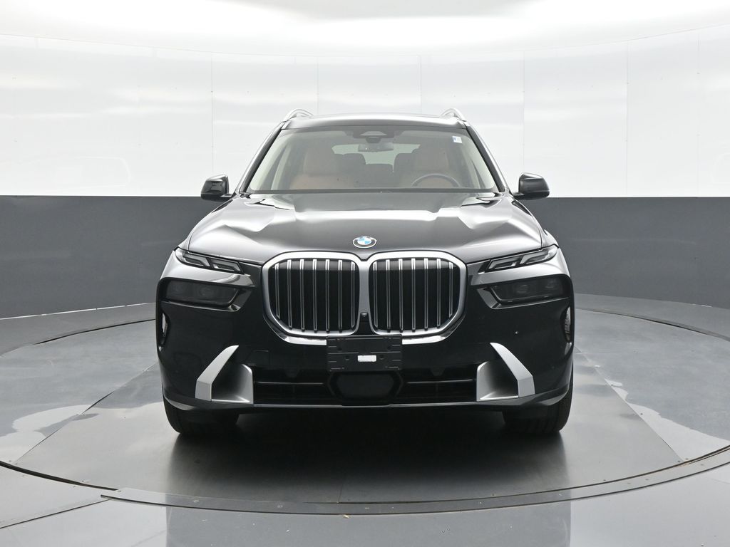 2023 BMW X7 xDrive40i Image 2 of 50