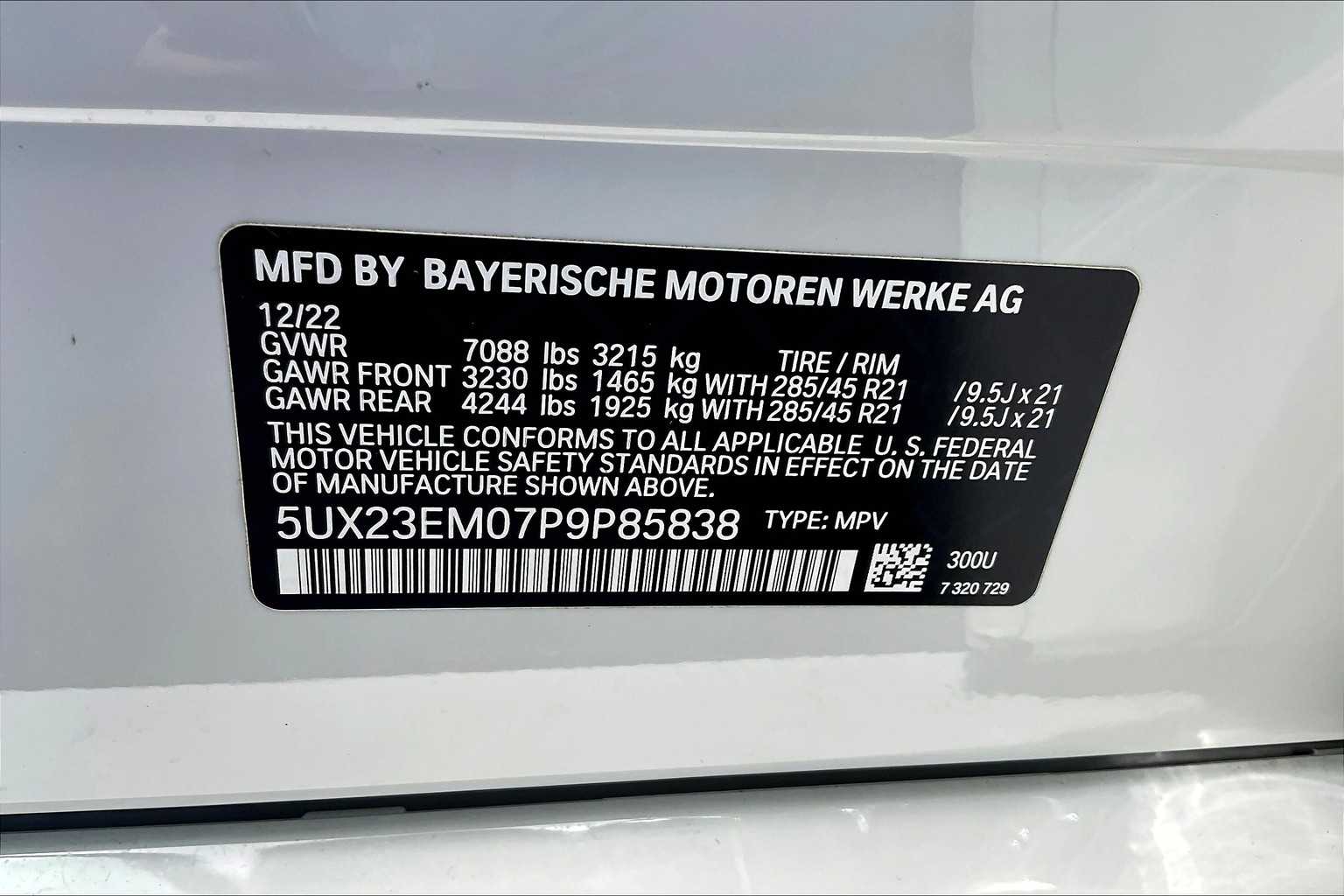 Vehicle image 32 of 33
