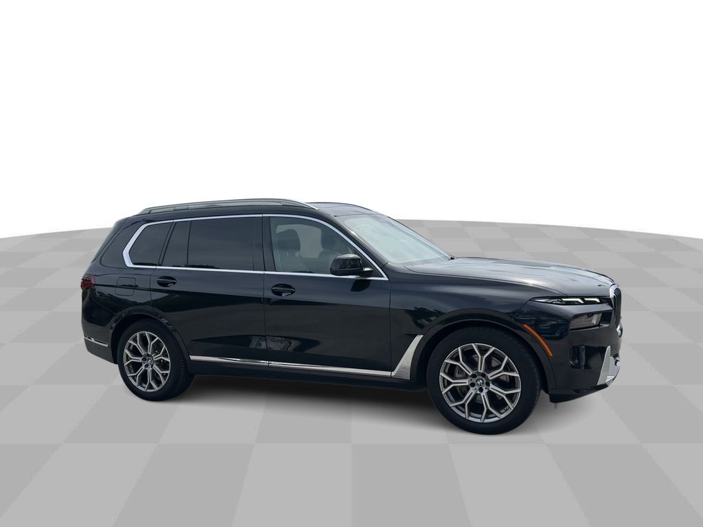 Vehicle image 4 of 36