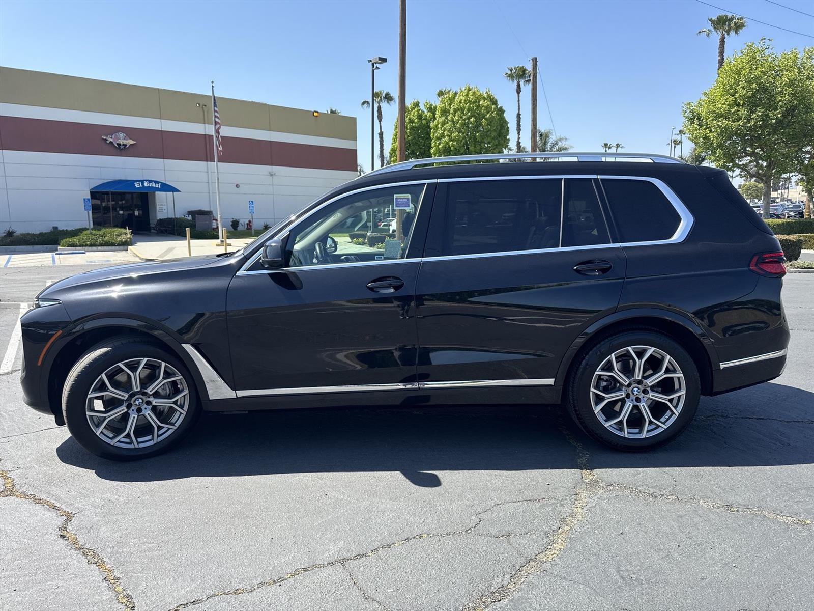 Vehicle image 6 of 36