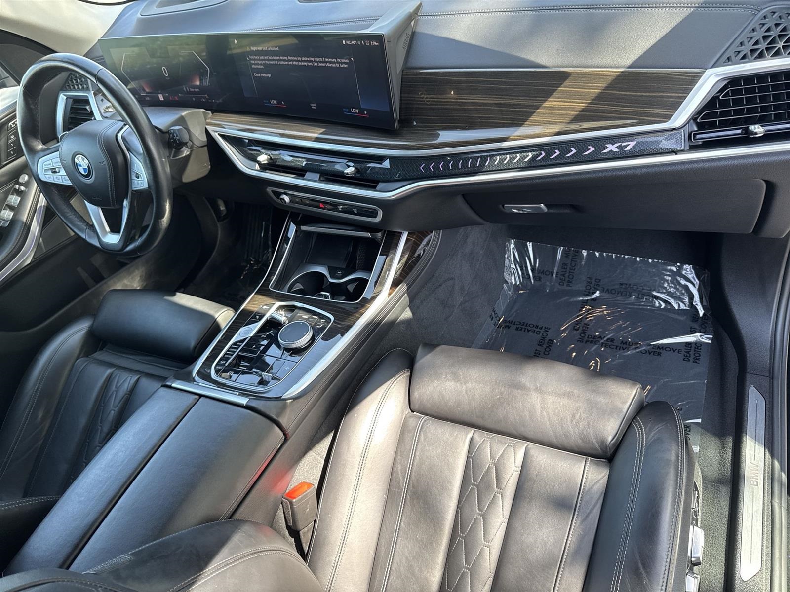 Vehicle image 35 of 36