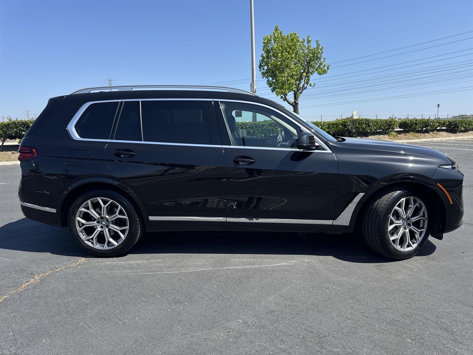 Vehicle image 4 of 36