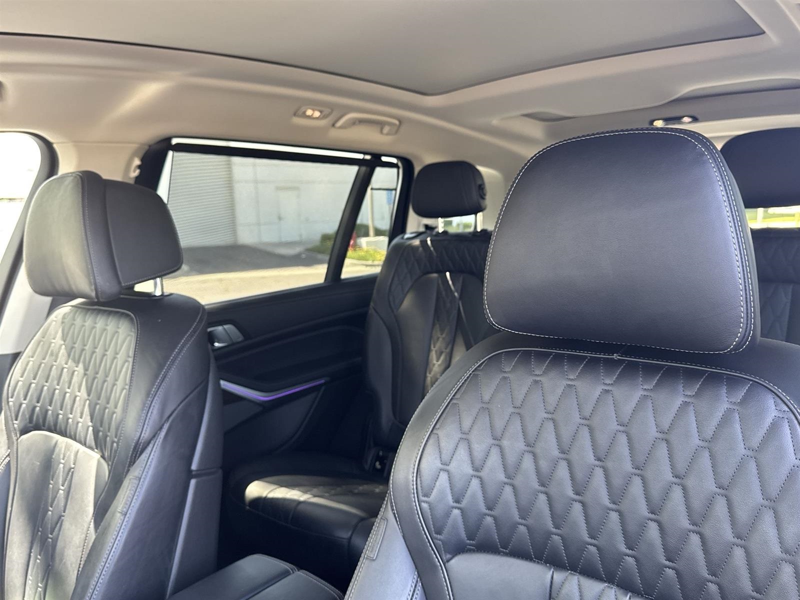 Vehicle image 26 of 36