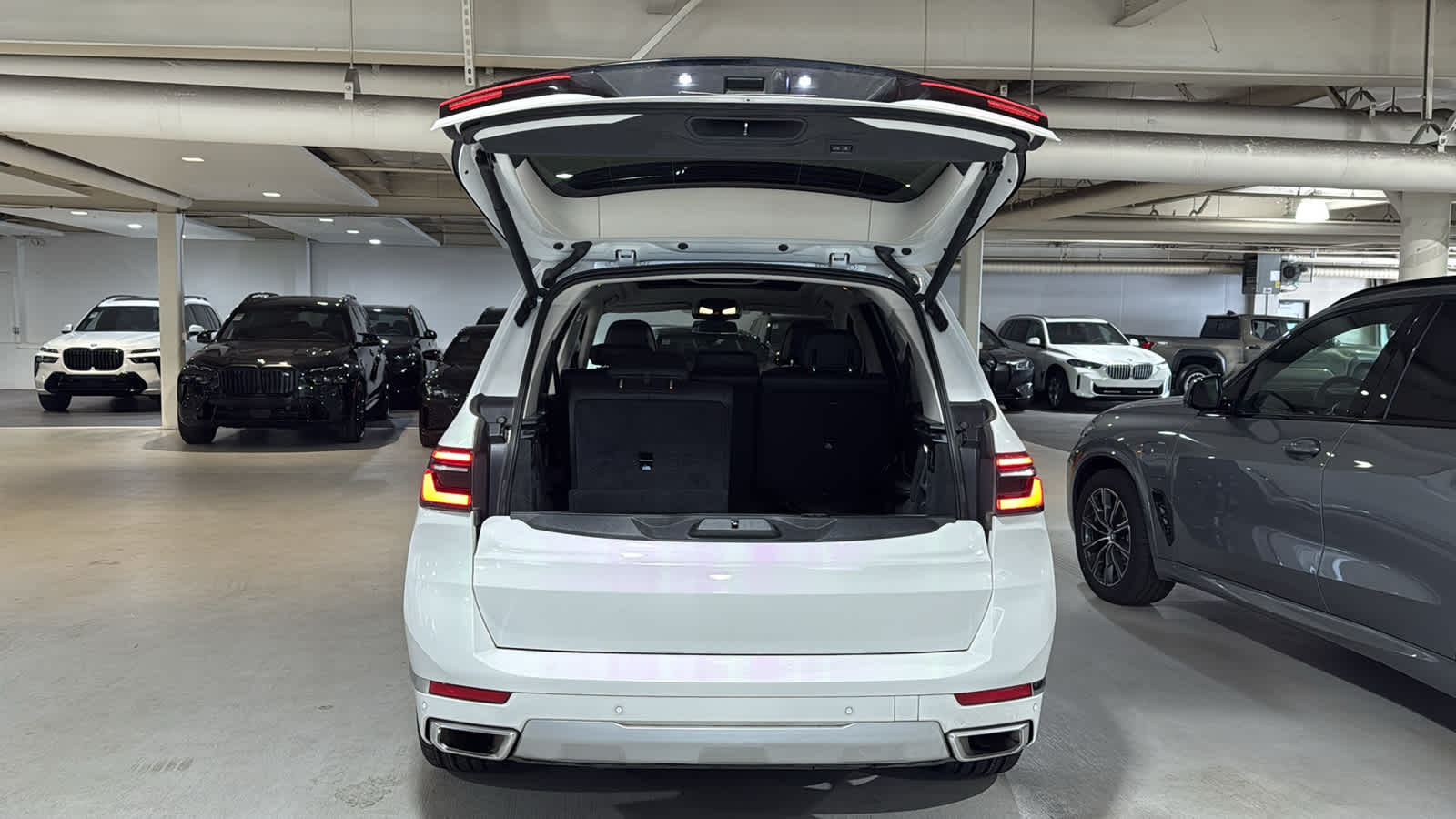 Vehicle image 6 of 34