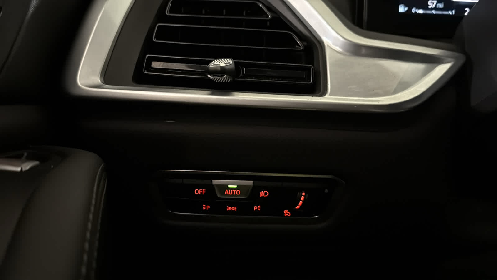 Vehicle image 15 of 34