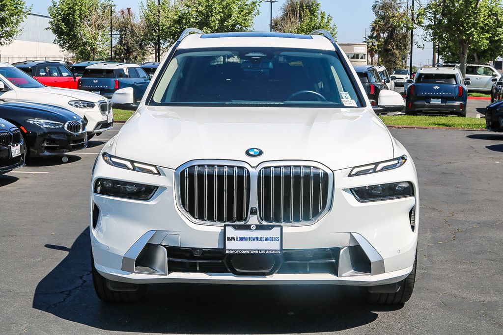 Vehicle image 2 of 29