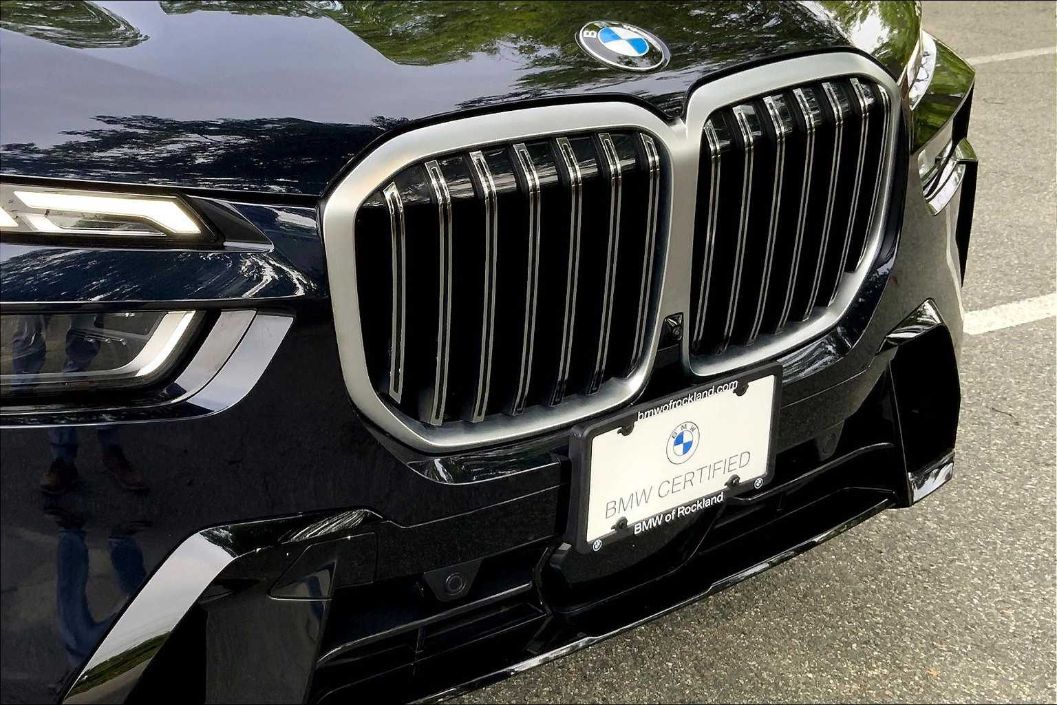 Vehicle image 29 of 31