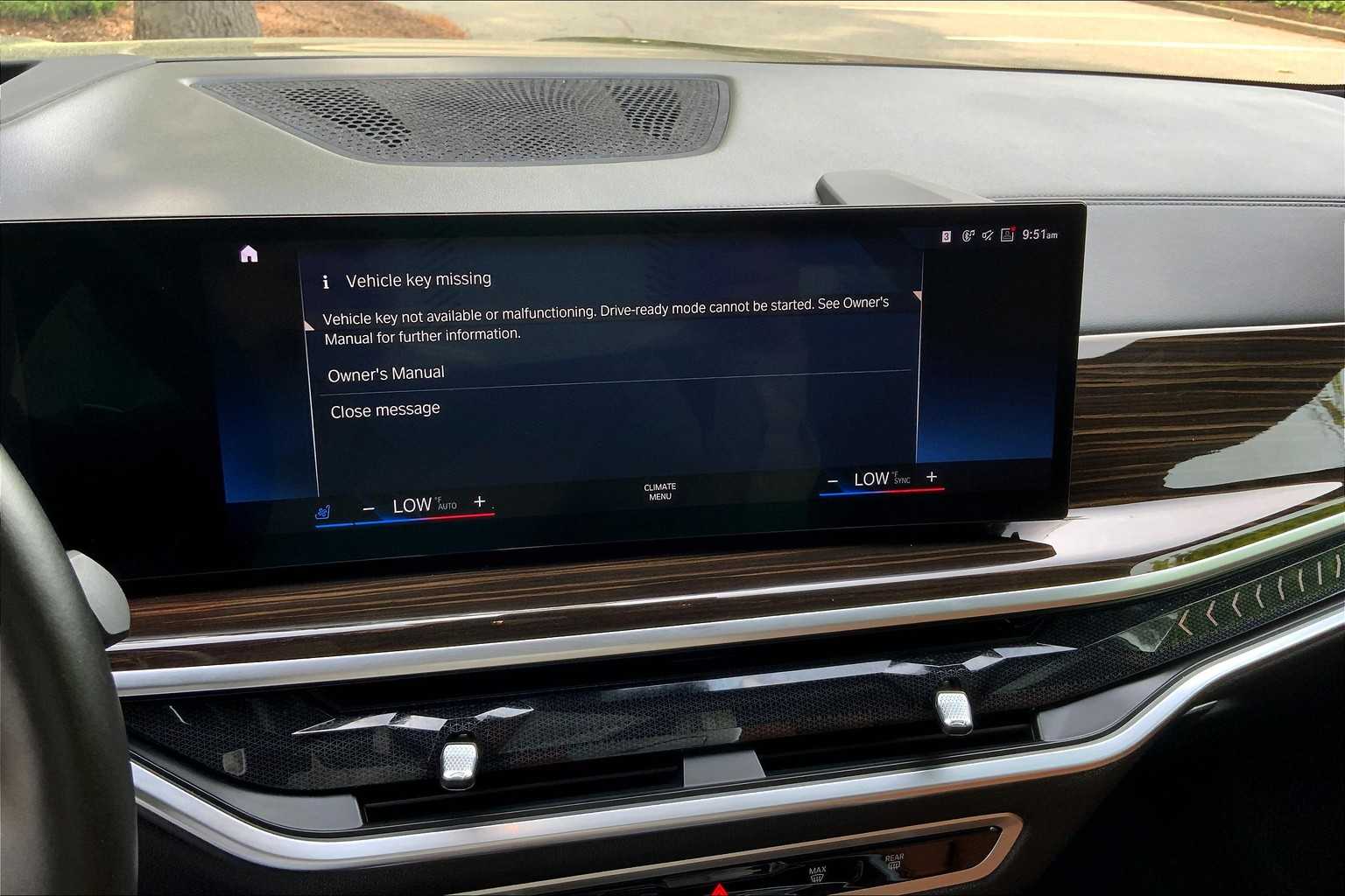 Vehicle image 28 of 31