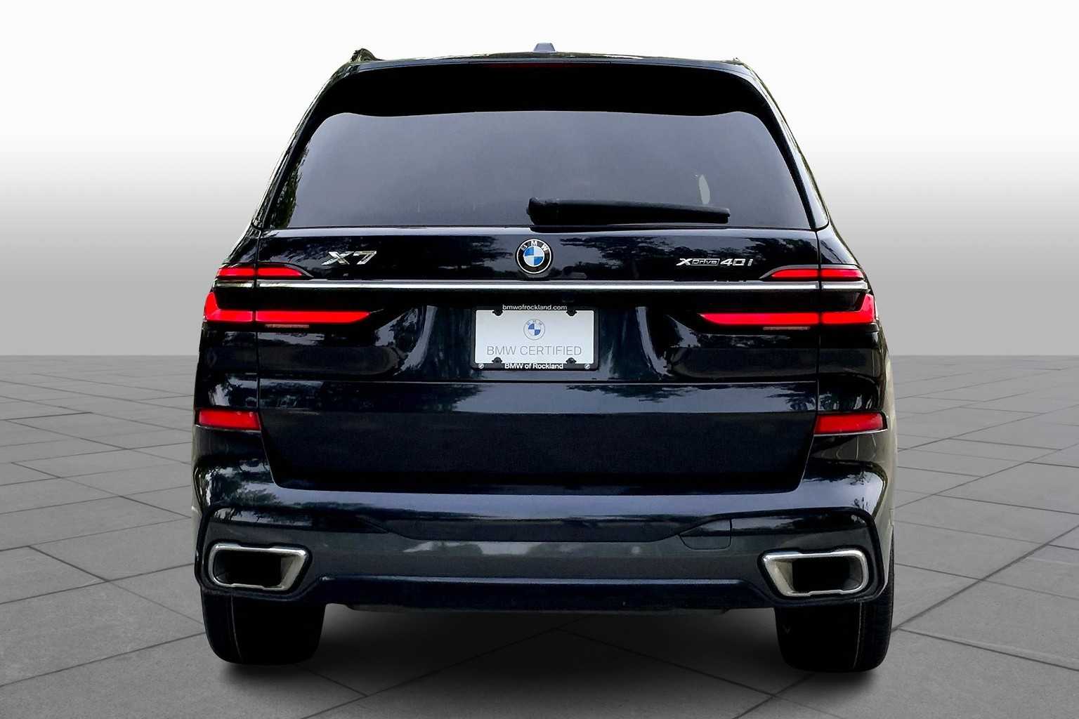Vehicle image 5 of 31