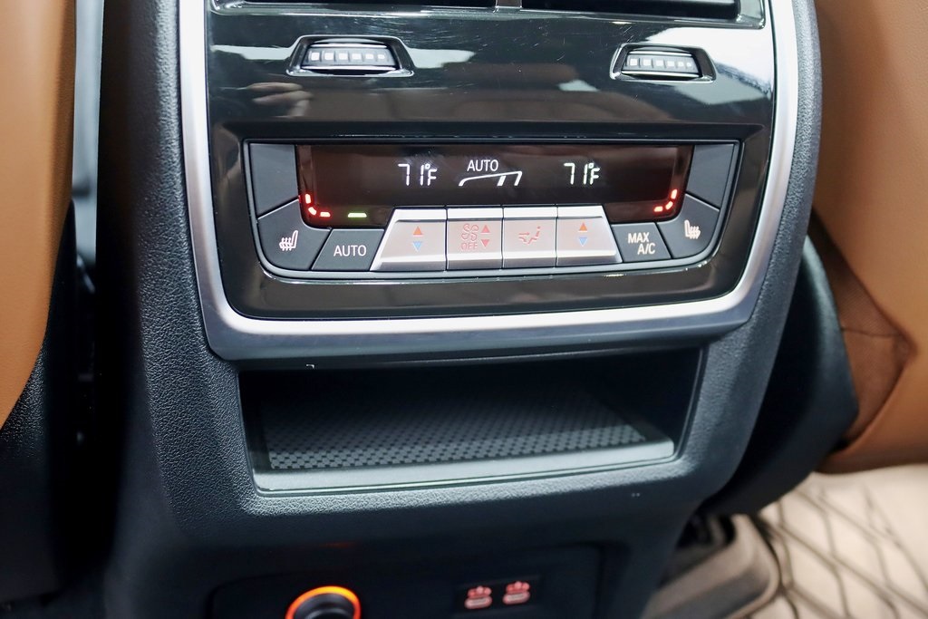 Vehicle image 44 of 46