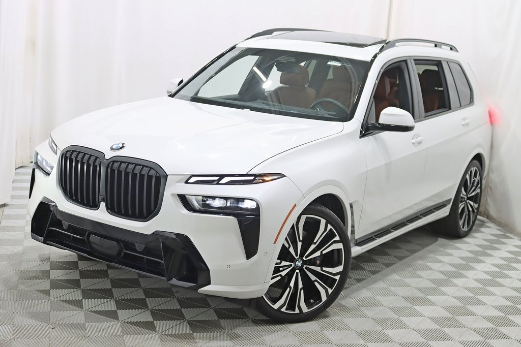 Vehicle image 2 of 46
