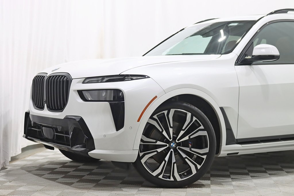 Vehicle image 42 of 46