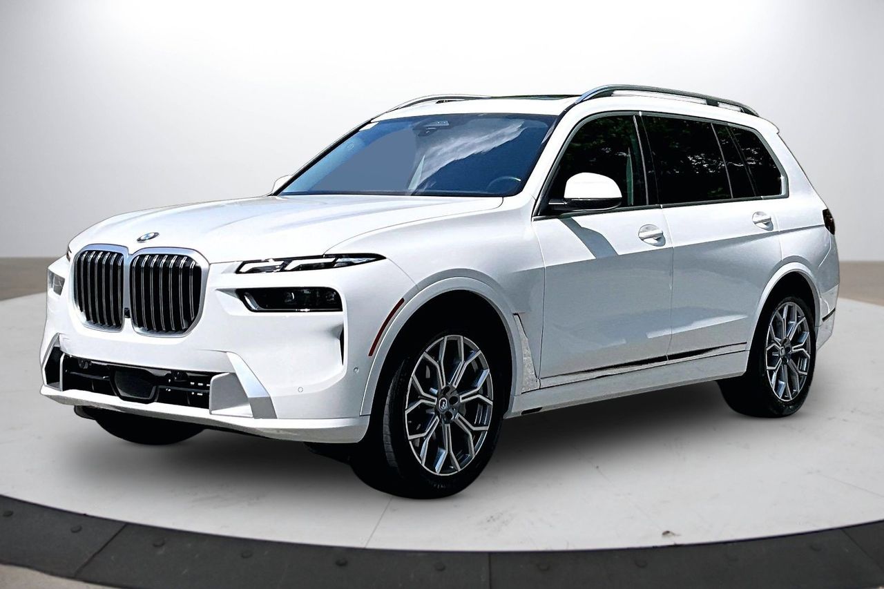 2023 BMW X7 xDrive40i Image 1 of 38